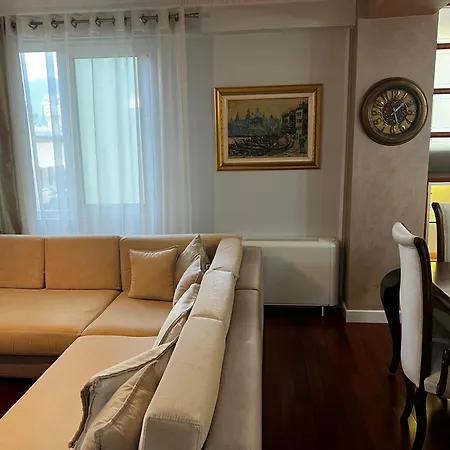 Apartment Elderwood Haven